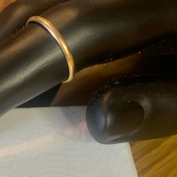 14kt Gold Simple Women's Band Ring! - Picture 6 of 9